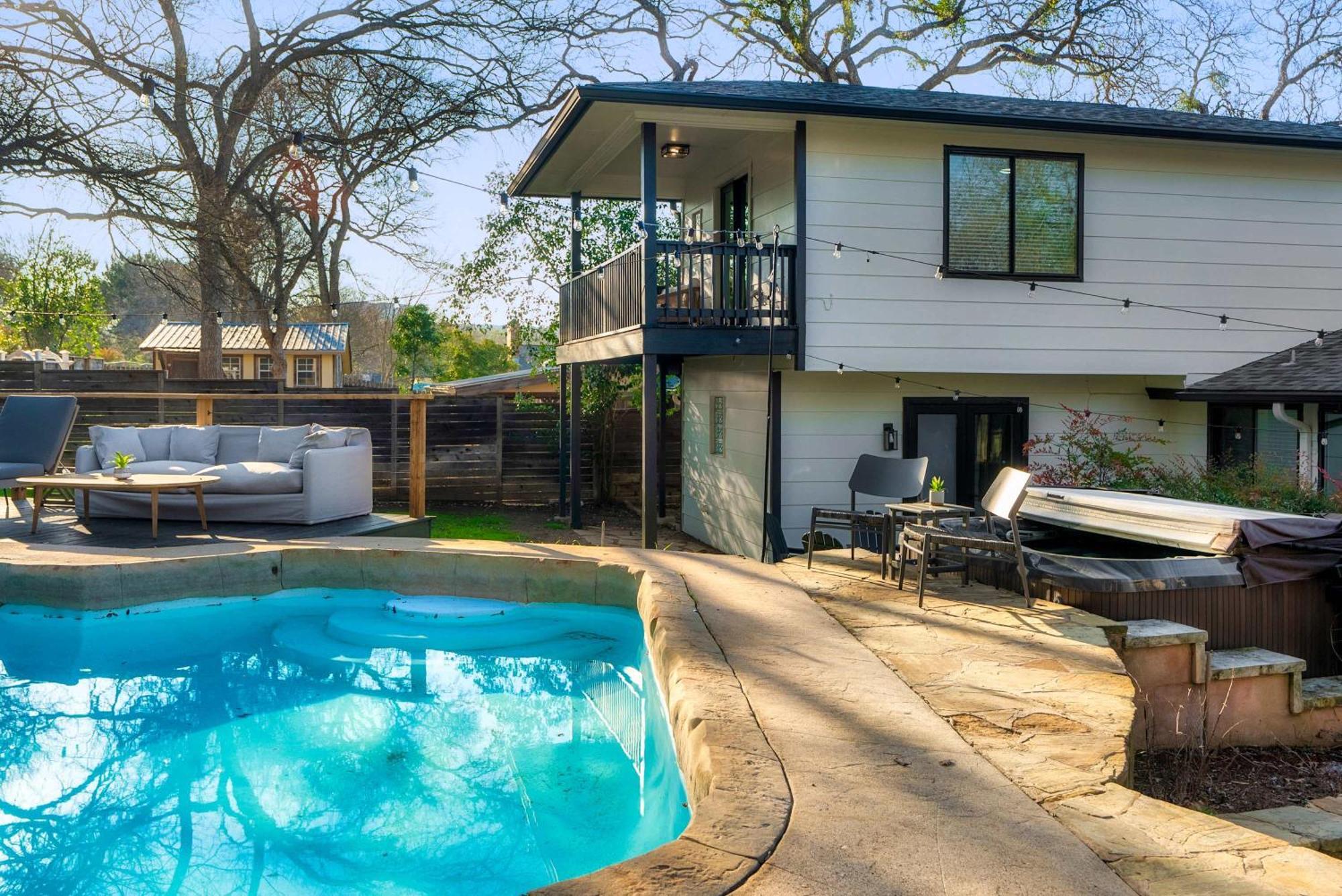 Luxury Zilker Home Pool Hot Tub And 2 Kitchens Austin Exterior photo