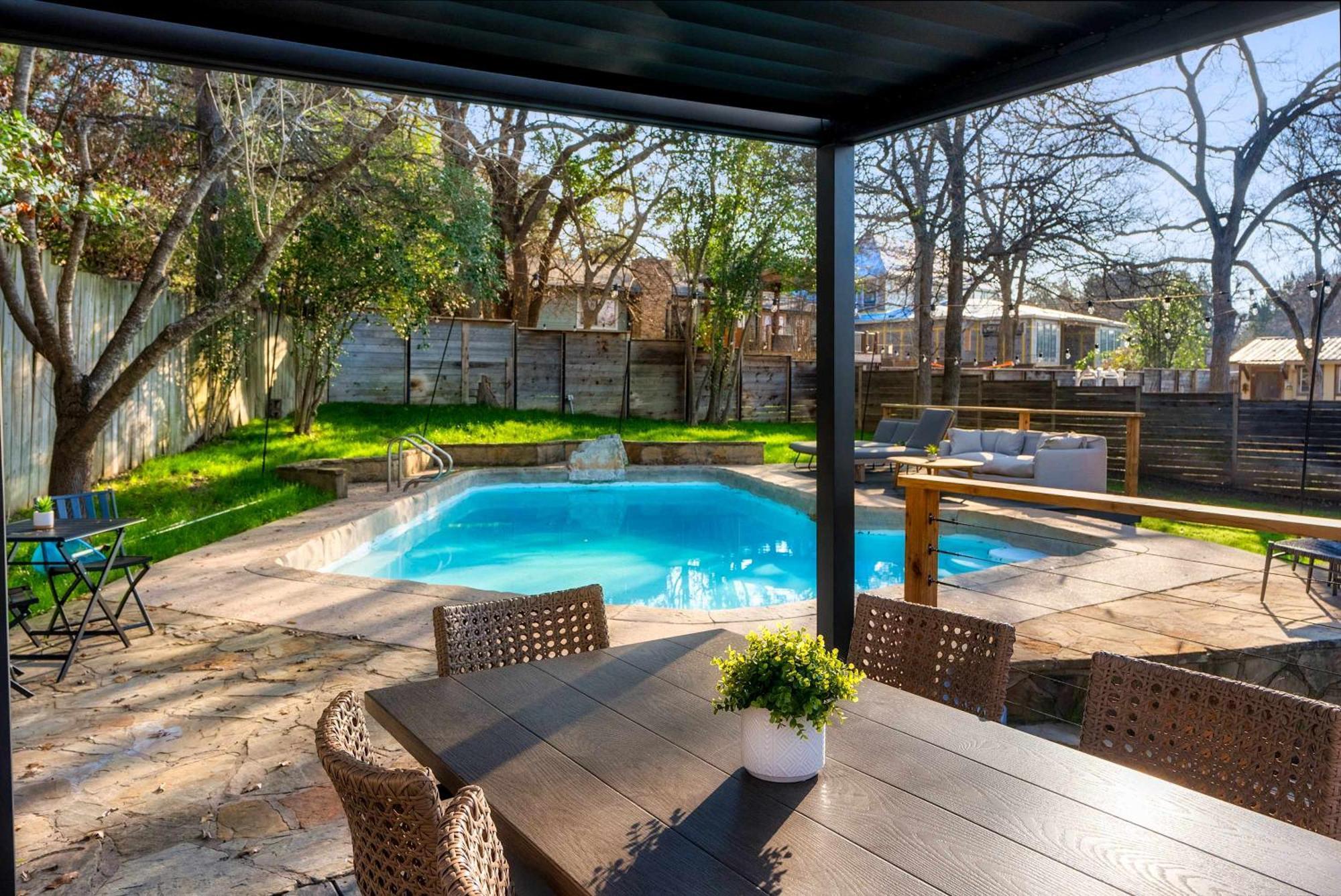 Luxury Zilker Home Pool Hot Tub And 2 Kitchens Austin Exterior photo